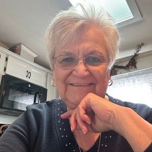 Meet your Posher, Carol